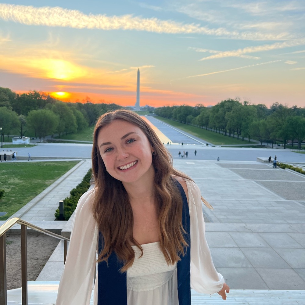 Meet your Posher, Lauren